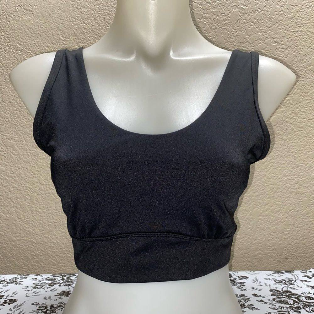 *Avia Black XL Athletic Top sports bra twist back detail